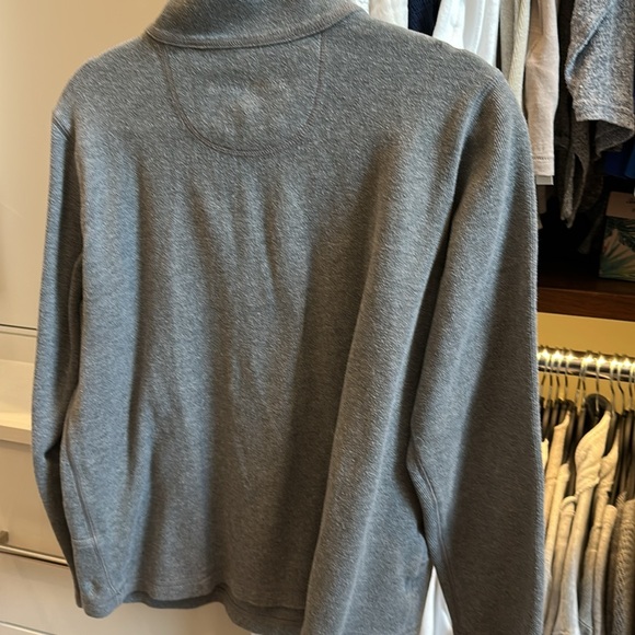 Tommy Bahama half Zip Pullover - Picture 6 of 6